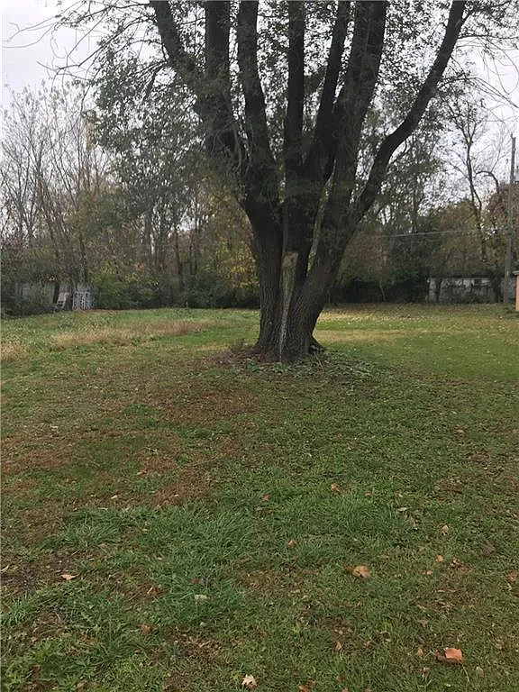 4444 Caroline St photo 1