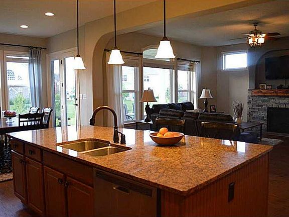 4th image of 2648 Heathermoor Park Dr N
