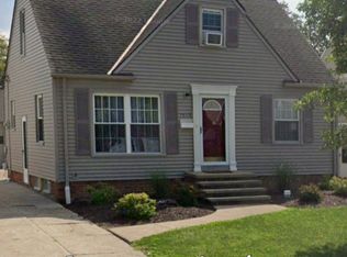 7513 Traymore Ave, Brooklyn, OH 44144