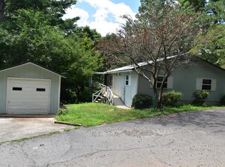 49 Merritt Dr, Blairsville, GA 30512