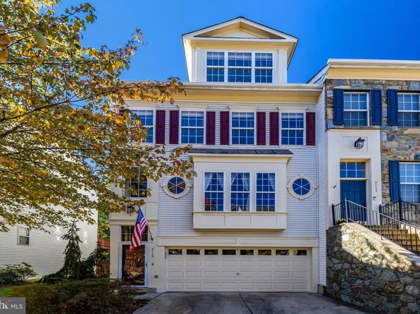 2115 Capstone Cir, Herndon, VA 20170