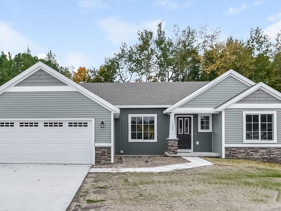 1st image of 4614 Wren Dr SE