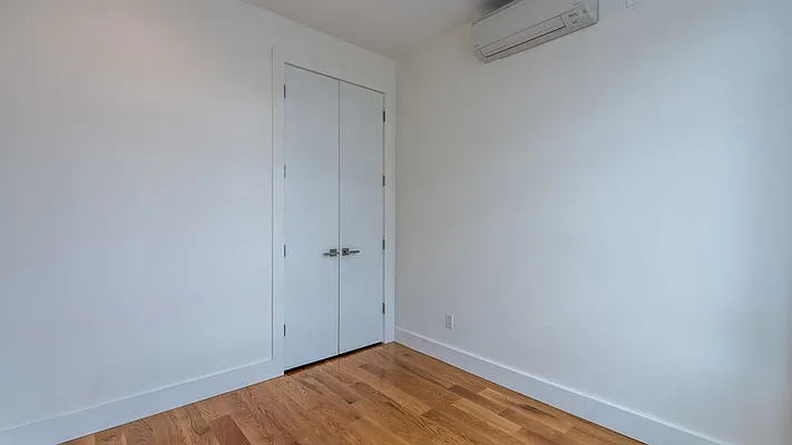 Rented by Nooklyn NYC LLC | media 36