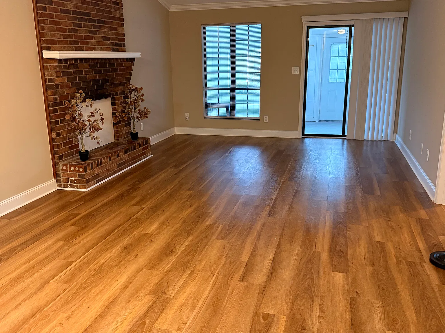 235 Leisure Lake Dr — Photo 4
