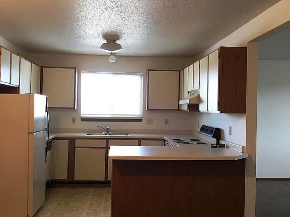 5th image of 1650 33rd Ave S APT 204