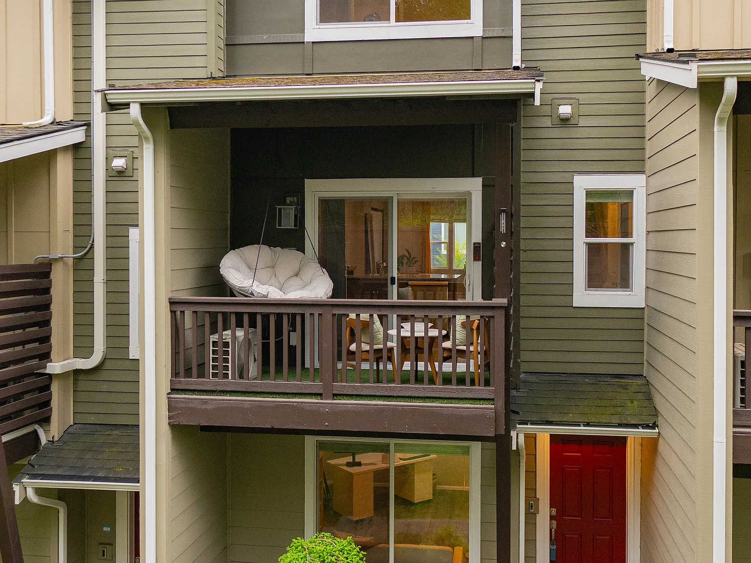 2 bed, 2.5 bath, 1345 sqft, $2,795 — Photo 2