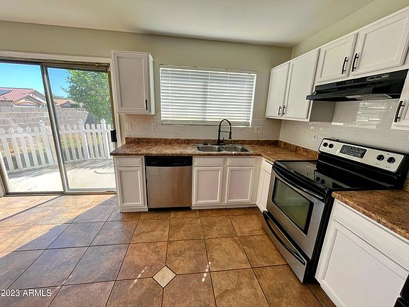 5th image of 8013 W SANNA Street