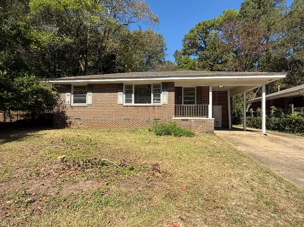 196 E Salem Dr, Montgomery, AL 36109