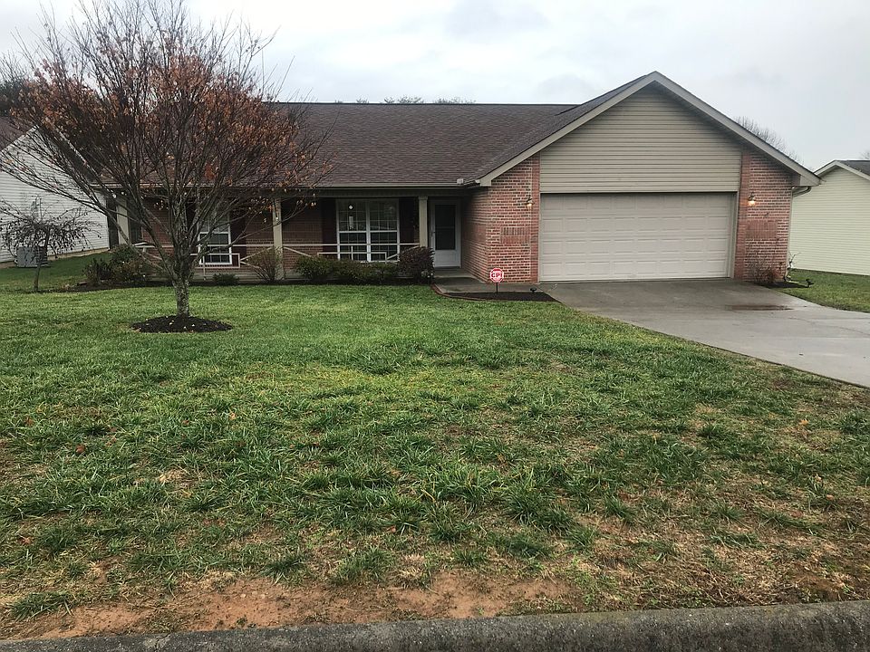 1st image of 2945 Country Meadows Ln