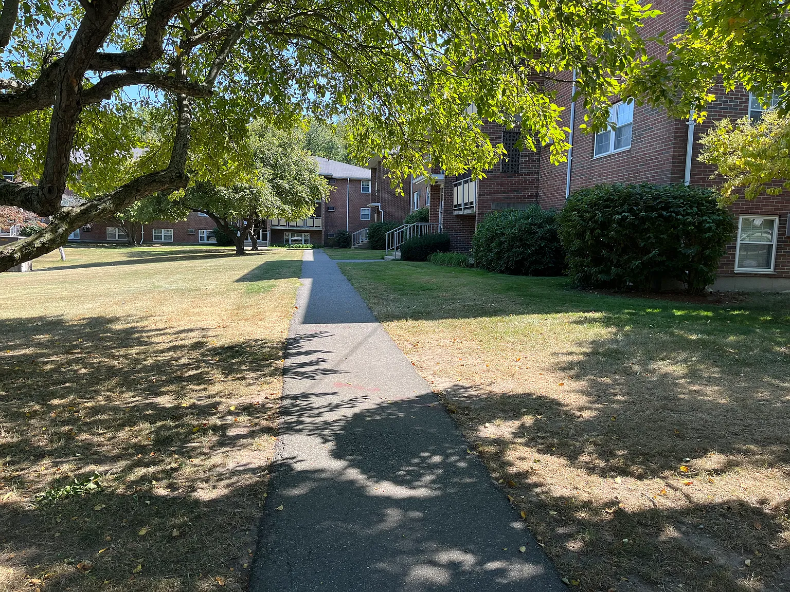 1 bed, 696 sqft, $2,000 — Photo 1