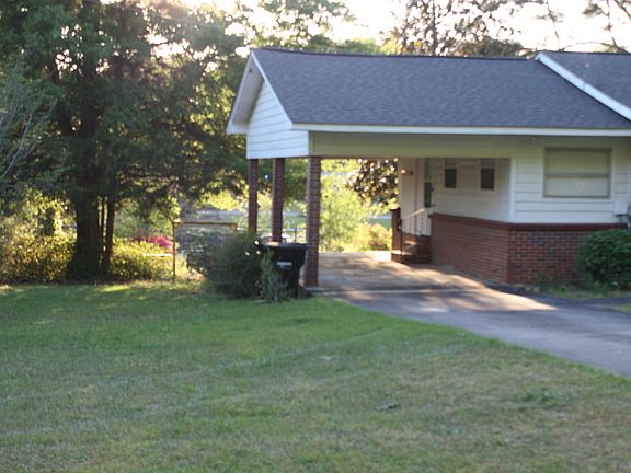4th image of 216 Gilham Rd