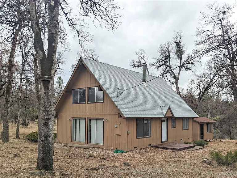 28500 Grindlay Rd — Photo 1