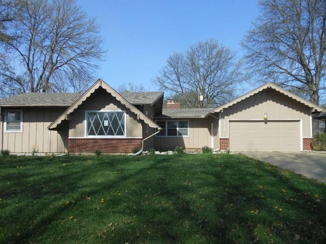 1st image of 8818 Evanston Way