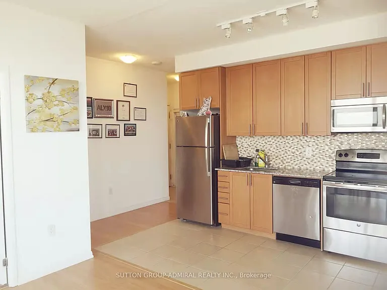 830 Lawrence Ave W #2911 — Photo 12