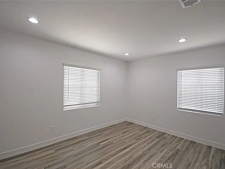 17339 Los Alimos St — Photo 10