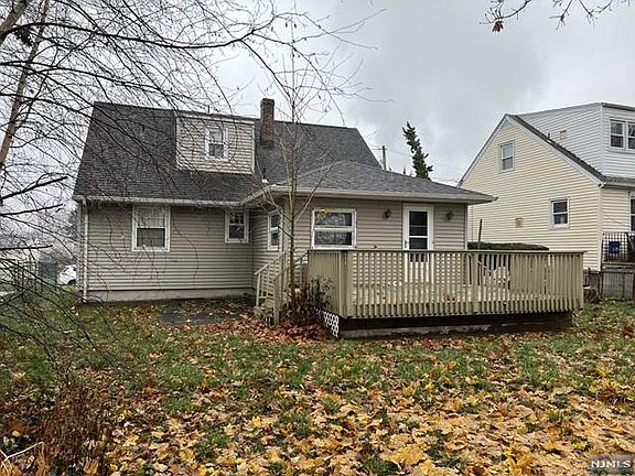 4th image of 23 Miller Ave