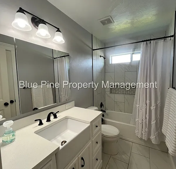 340 Chateau Dr #1 — Photo 20