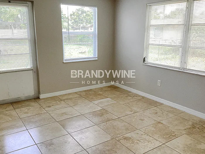 7317 Oak Crest Dr — Photo 7