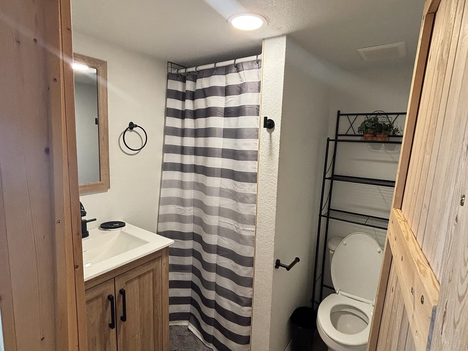 1 bed, $1,300 — Photo 2