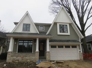 254 N Michigan Ave, Elmhurst, IL 60126