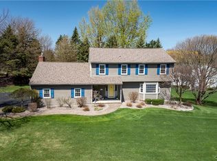 4884 Firethorn Cir, Manlius, NY 13104