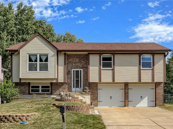 17300 E 52nd St S, Independence, MO 64055