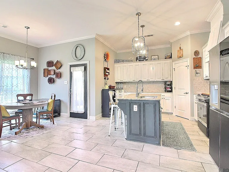 9953 Langston Dr — Photo 6