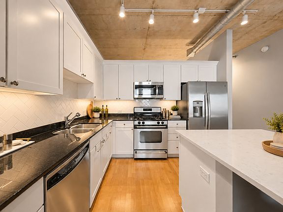 5th image of 720 N Larrabee St APT 1509
