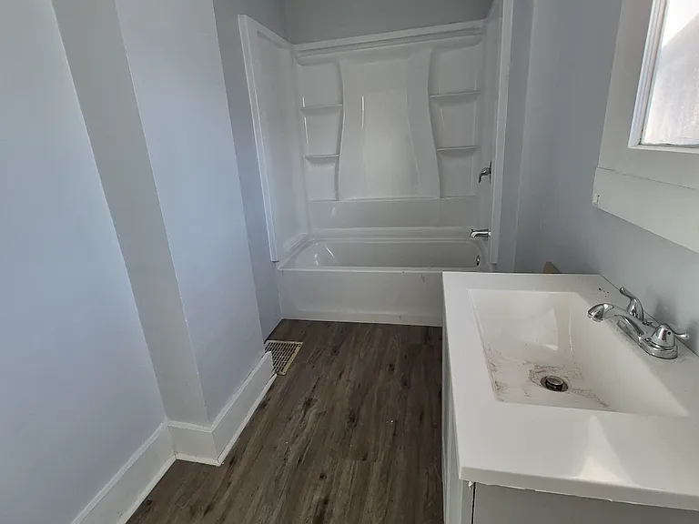 408 Keystone St #1 — Photo 8