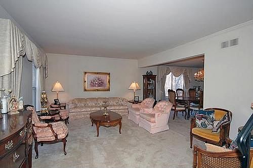3rd image of 2753 Homewood Dr