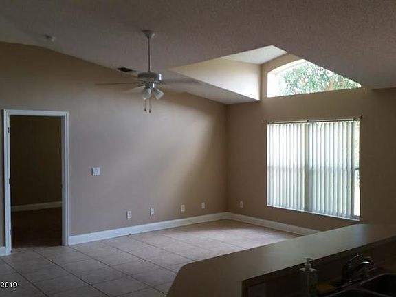 4th image of 2067 Deercroft Dr