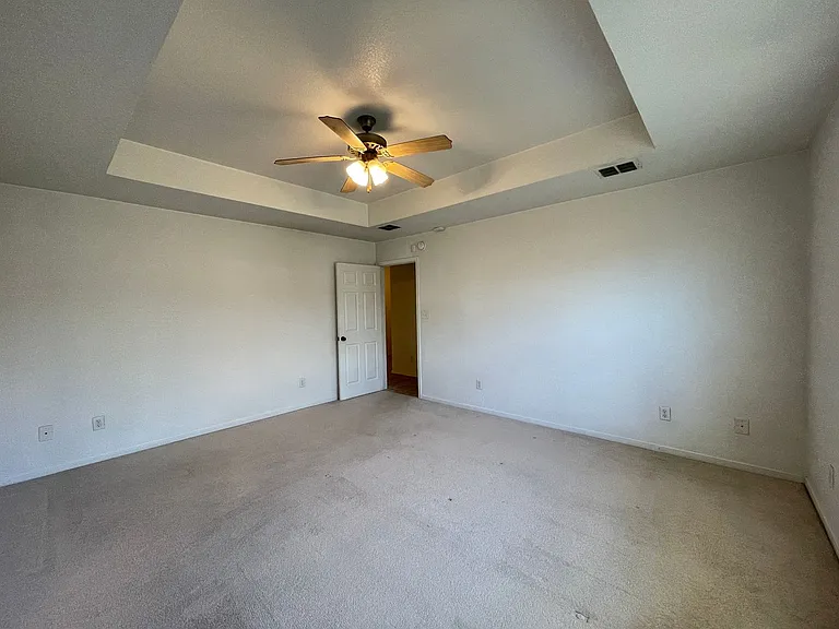4205 Capri Dr — Photo 15