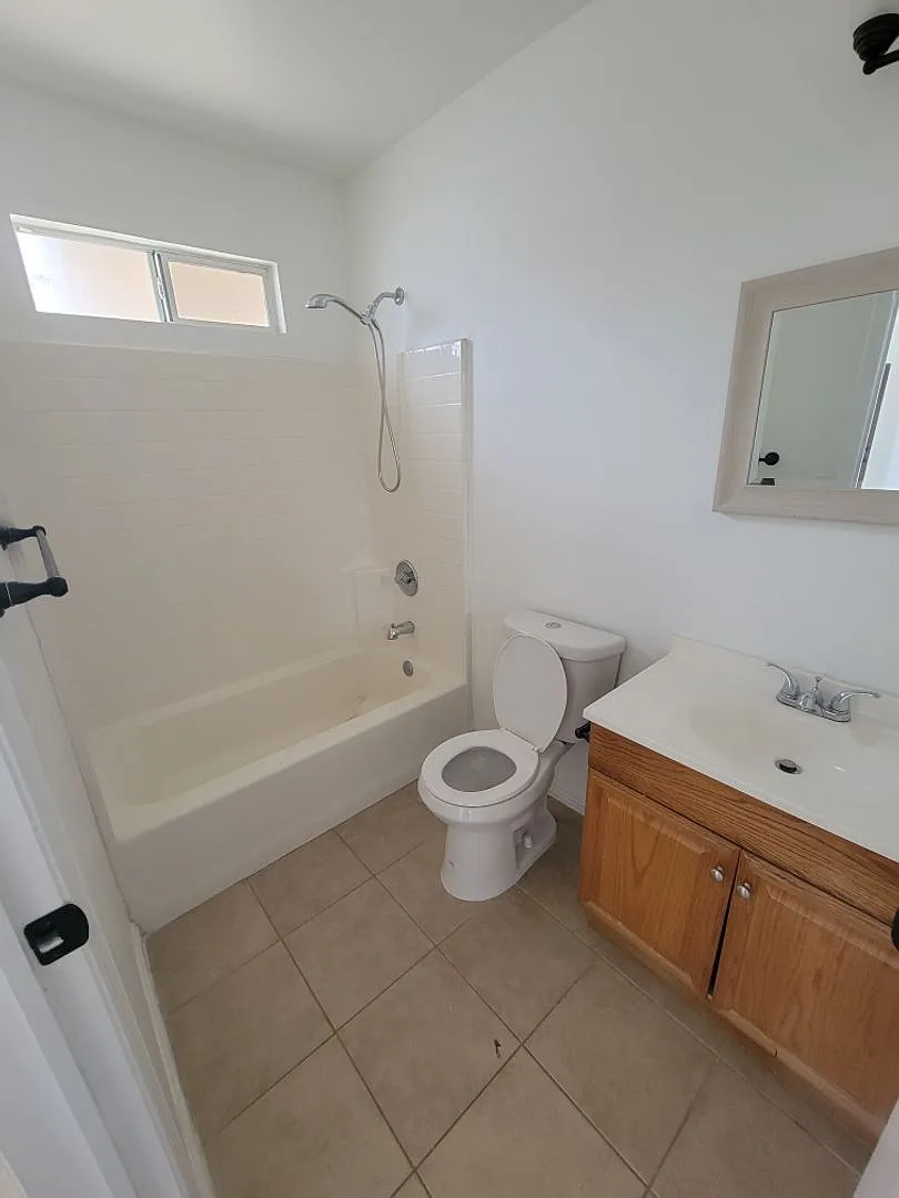 P9 — Photo 4