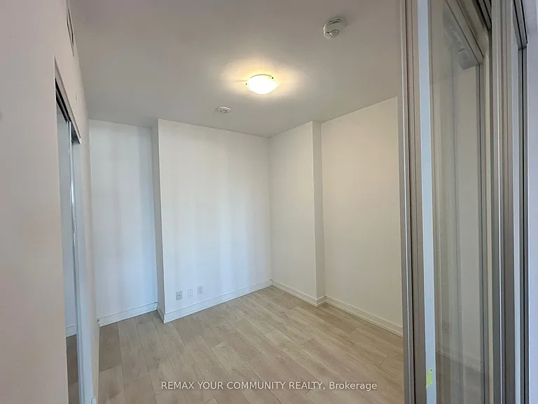 75 James St S #704 — Photo 16