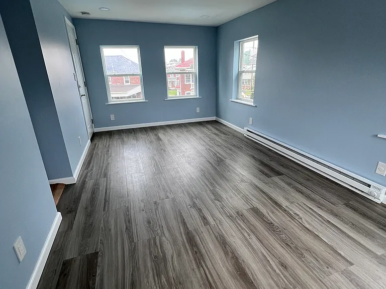 307 Fairview St #2 — Photo 10