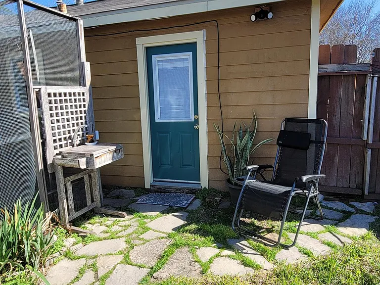 2303 Haldane Dr — Photo 21