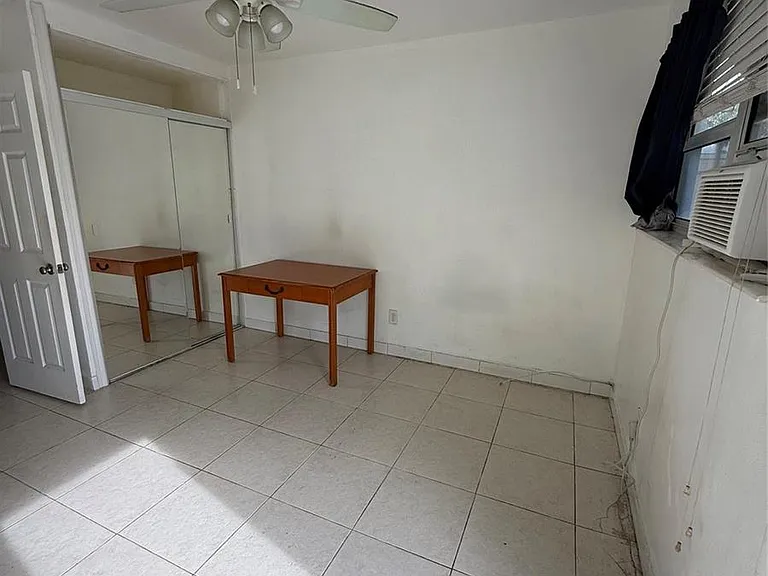 2213 Lincoln St — Photo 10