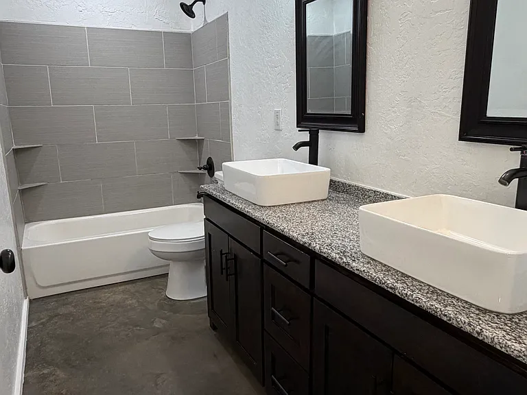 329 Murphey Dr #B — Photo 8
