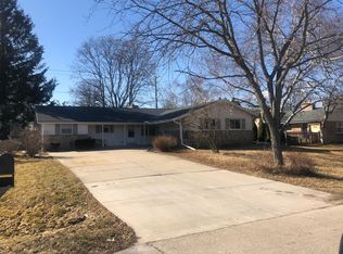 8445 N Greenvale Rd, Bayside, WI 53217