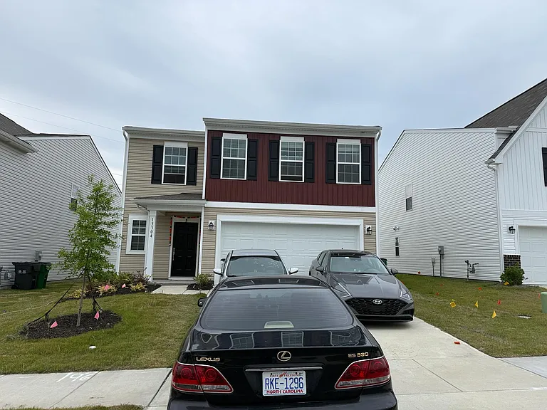 13304 Hampton Bay Ln — Photo 1