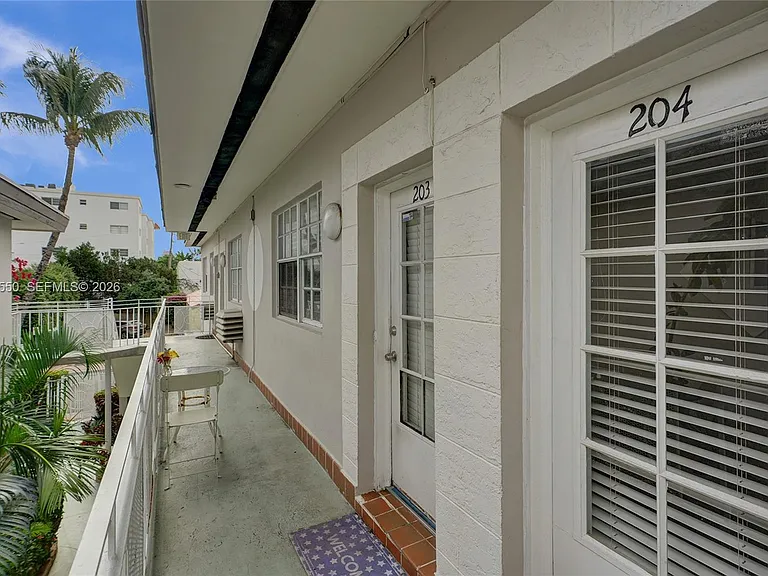 717 Espanola Way #204 — Photo 12