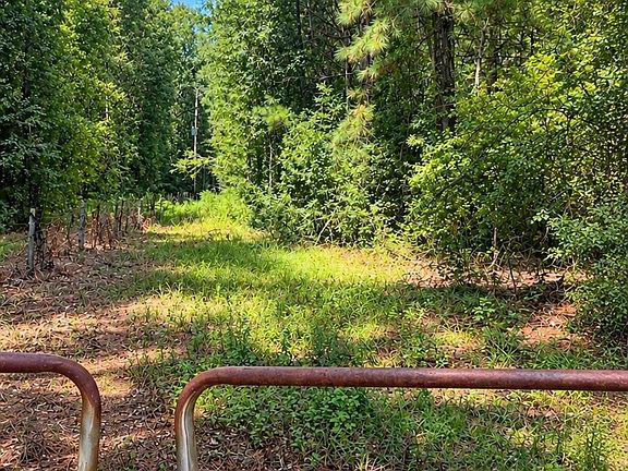 4th image of 525 County Road 3016