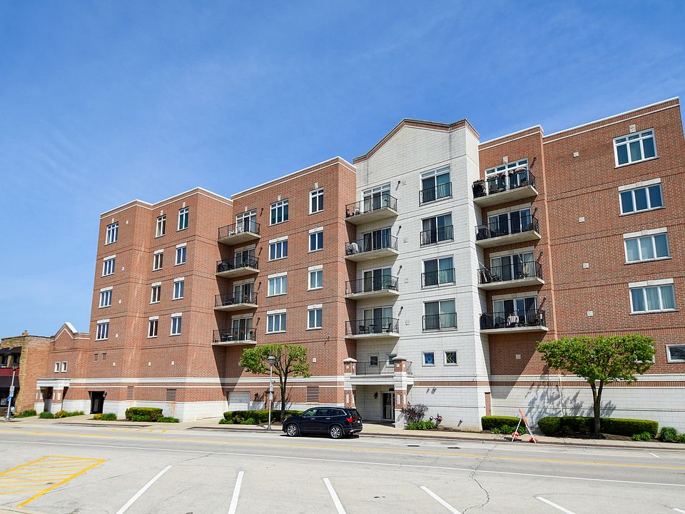 1st image of 8822 W Brookfield Ave #407