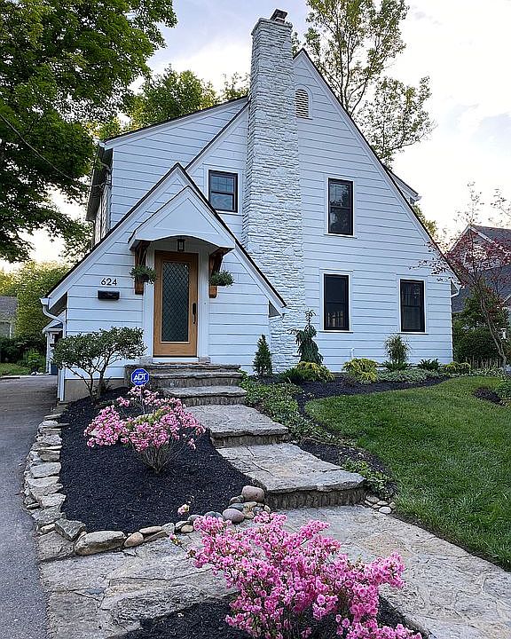 1st image of 624 Yale Ave
