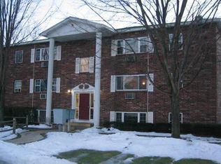 39 Berlin St, Clinton, MA 01510