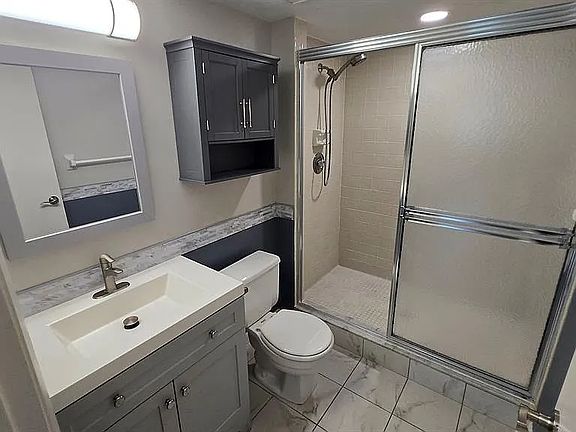 5th image of 3077 Casa Del Sol Cir APT 303