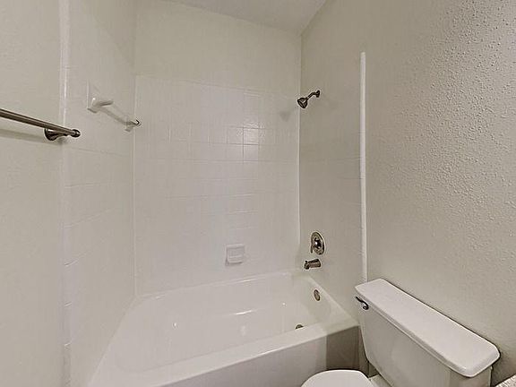 4th image of 20313 Yosemite Falls Dr