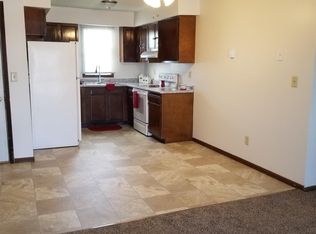 1676 9th St N APT 9, Hankinson, ND 58075