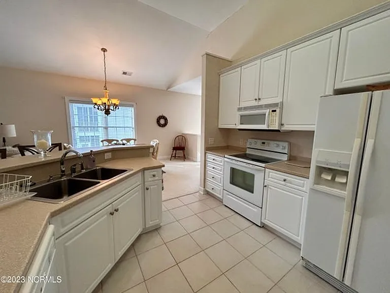 107 Crooked Gulley Cir #4 — Photo 13