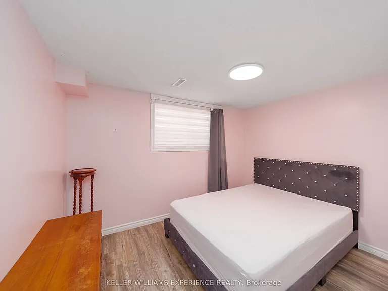 98 Cundles Rd E #LOWER LVL — Photo 10
